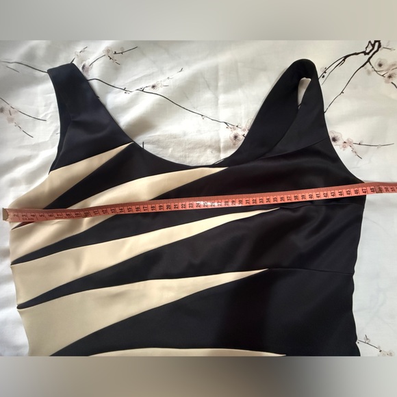 Signature by Sangria Elegant Black and Cream Striped Dress/SZ 12 - Picture 4 of 7